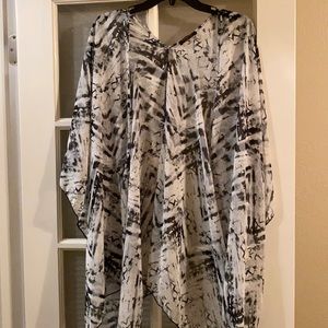 Grey and white kimono